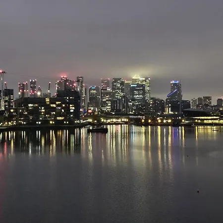 London City Airport Home 4 U Exterior photo